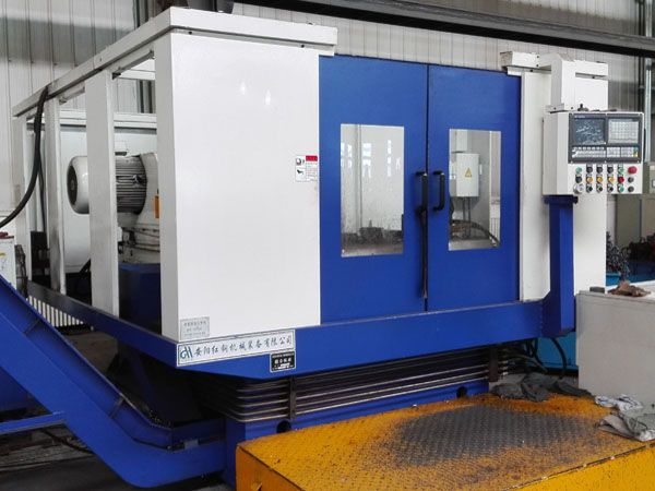 鉤(gou)尾框(kuang)承(cheng)載(zai)麵(mian)加(jia)工機(ji)牀